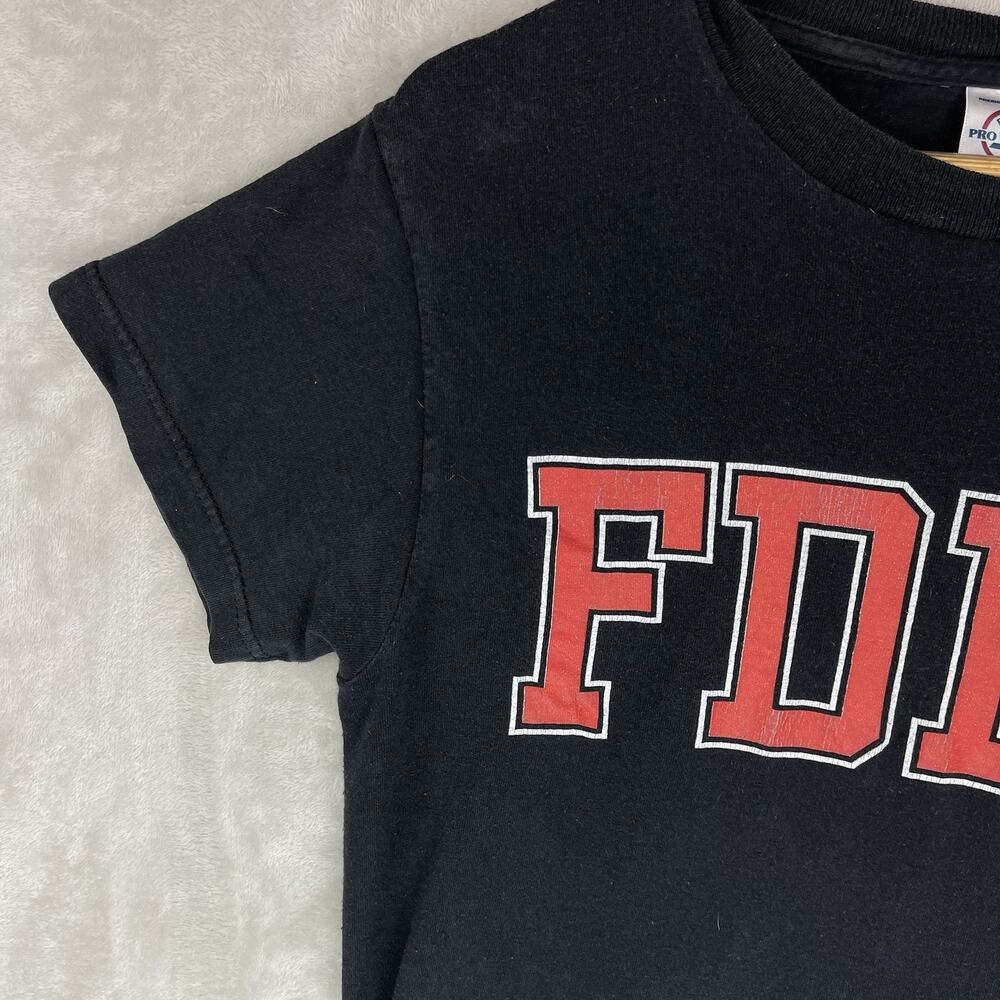 Vintage FDNY T Shirt Delta Pro Weight Black Faded NYC Fire Dept Small Grungecore - Picture 4 of 11